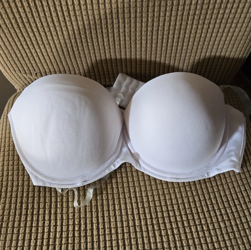 Women's Padded Strapless Push up Convertible Bra with Clear Straps 40C - Picture 2 of 4
